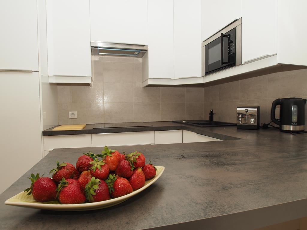 Grand-Tourist Amber Rose Apartment Gdansk Bagian luar foto