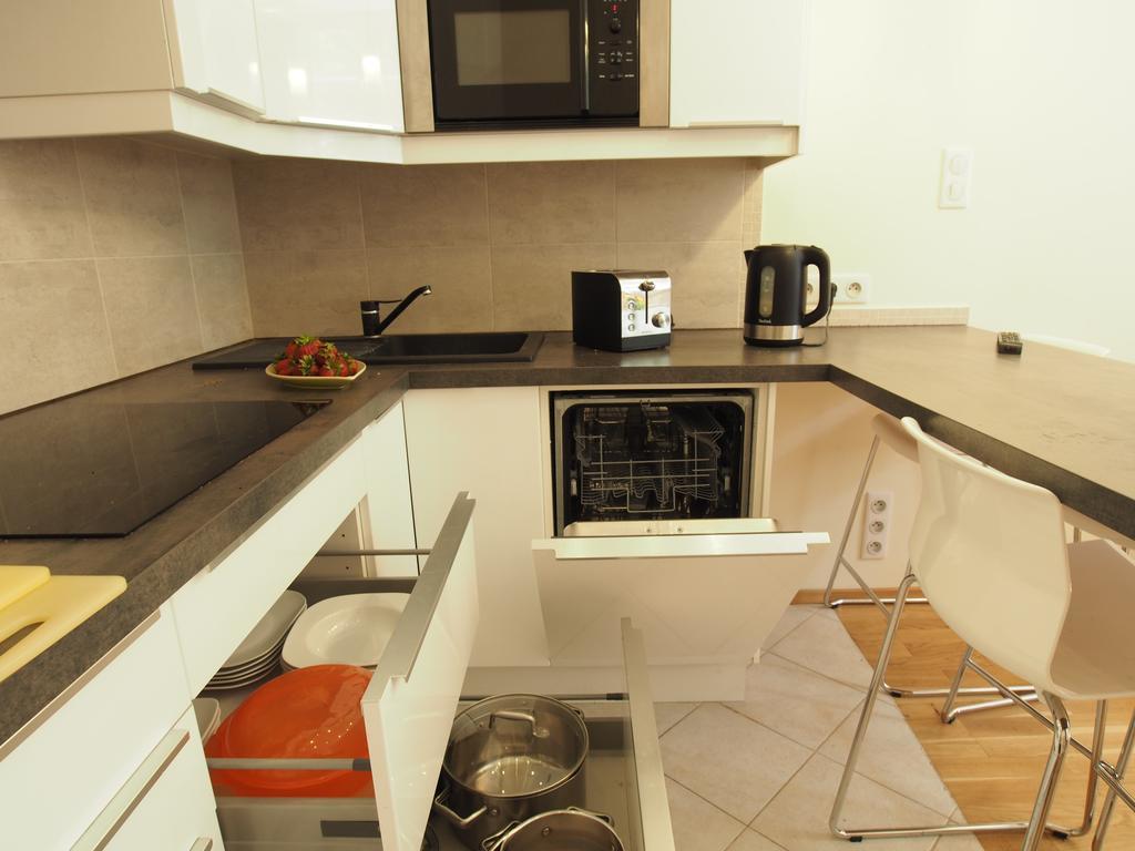 Grand-Tourist Amber Rose Apartment Gdansk Bagian luar foto